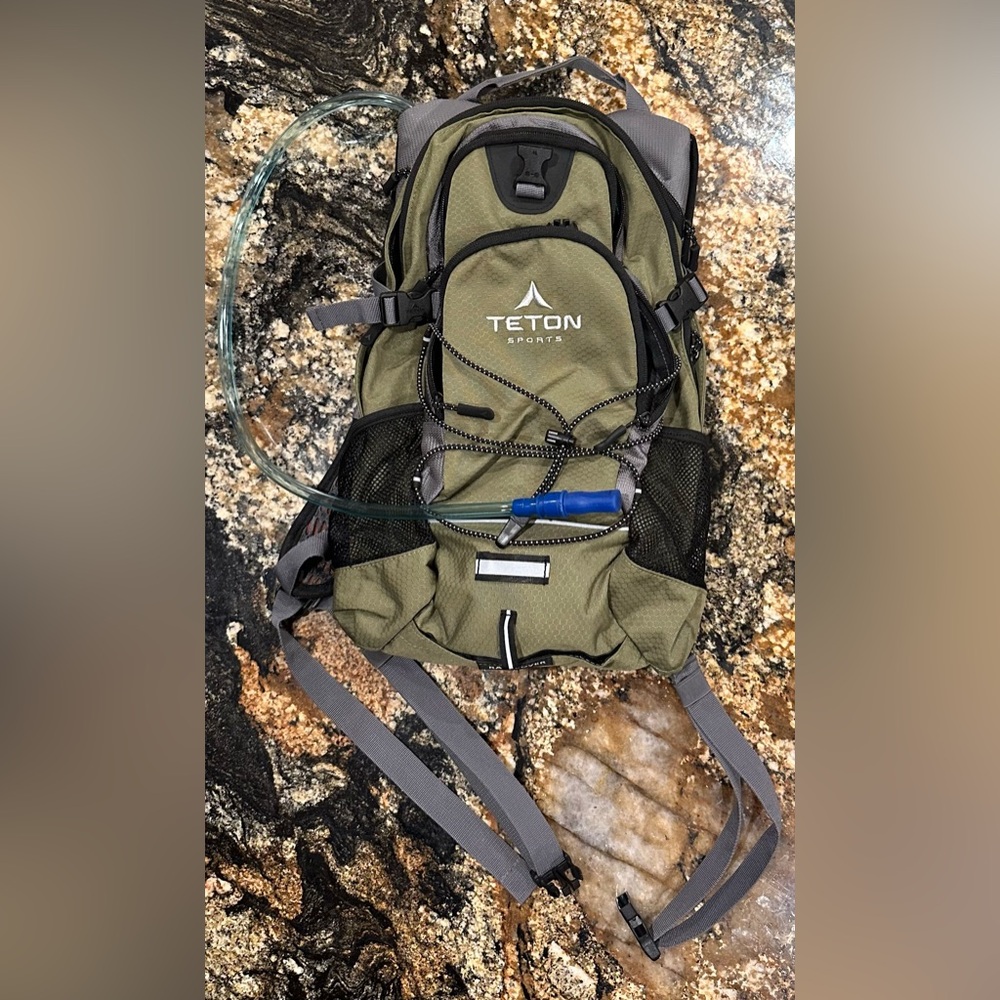 TETON Oasis Hydration Backpack